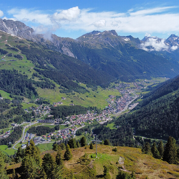 View from Sattelkopf to St. Anton am Arlberg