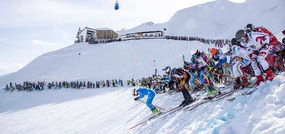Veranstaltungen in der Region St. Anton am Arlberg Massenstart des weissen Rausch mit rund 150 Athleten